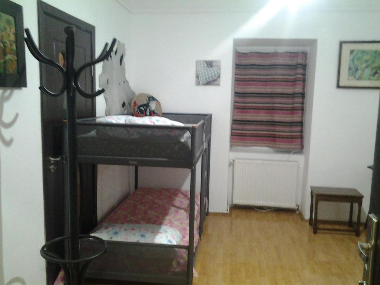 Leyla Hostel Brasov Exterior photo